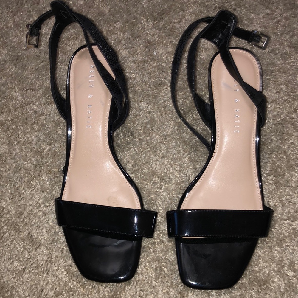 KELLY & KATIE Black Heels